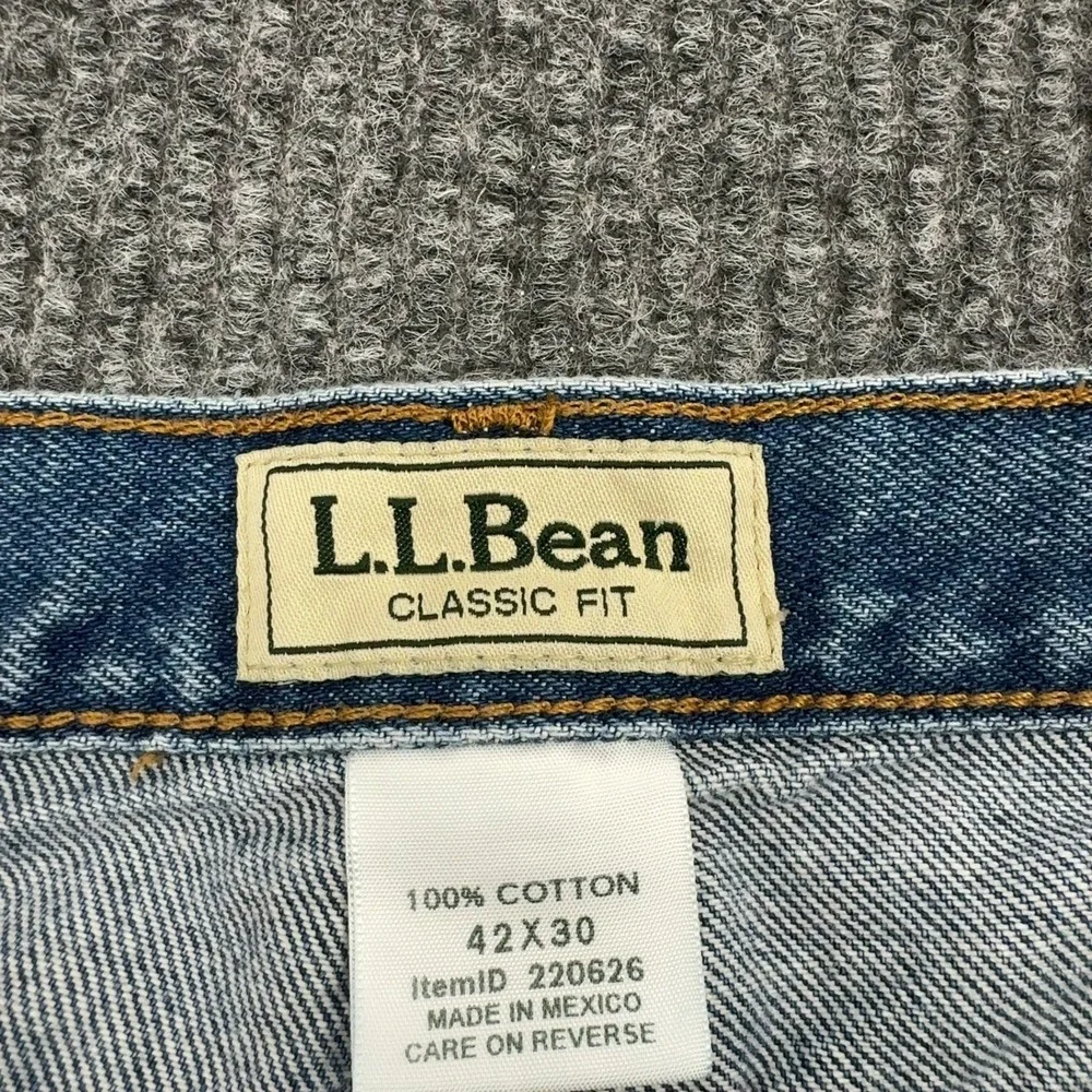 LL Bean Jeans Mens 42x30 Blue Cotton Classic Fit Straight Leg Casual Outdoor